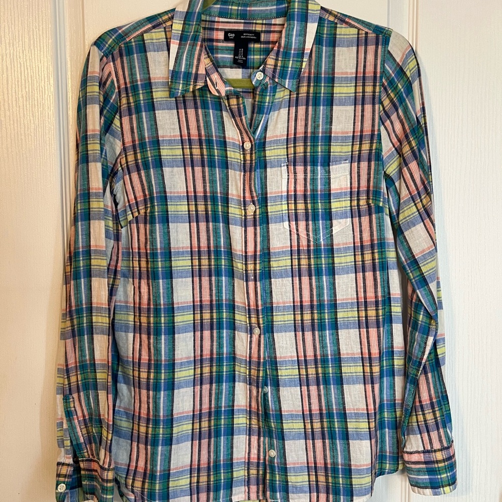GAP Women’s Multicolor Plaid Button Down Shirt